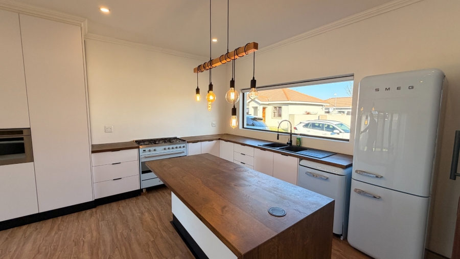 2 Bedroom Property for Sale in Waterberry Estate North West